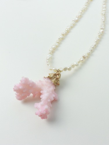 Coral Point Pearl Necklace